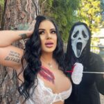Carmen Electra Instagram - happy halloween! 🎃🖤 you all killed halloween this year with your electric costumes 😏⚡️ #halloween #carmenelectra #costume #spooky #horror #happyhalloween #scarymovie #baywatch #scream