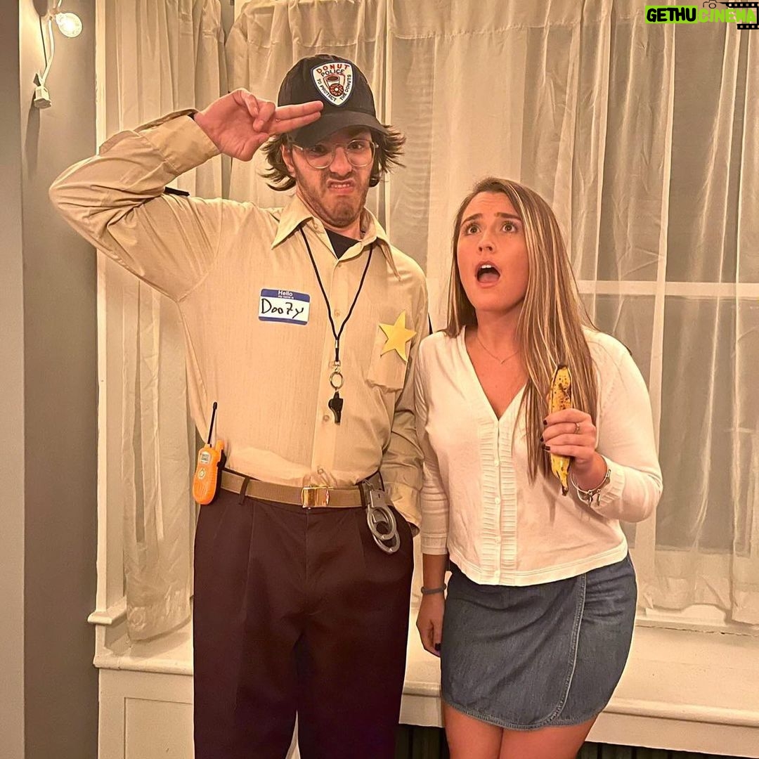 Carmen Electra Instagram - happy halloween! 🎃🖤 you all killed halloween this year with your electric costumes 😏⚡️ #halloween #carmenelectra #costume #spooky #horror #happyhalloween #scarymovie #baywatch #scream