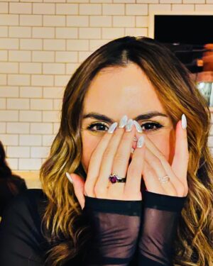 Carolina Gaitán Instagram - Un hilo rojo invisible conecta a aquellos que están destinados a encontrarse, sin importar tiempo, lugar o circunstancias. El hilo se puede estirar o contraer, pero nunca podrá romperse. Dije SÍ! ❣️💍

An invisible red thread connects those who are destined to meet, regardless of time, place,
Or cirumstance. The thread may
stretch or tangle, but will
never break. I said YES!❣️💍