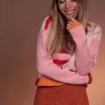 Carolina Gaitán Instagram - Feliz Navidad! Cómo la pasan? Cuenten!🎄🩷 Los amo a todos! A los que me aman y a todos los heaters tbn jajaaj Amor por toneladas les vuela!🎄⚡️🎄⚡️🎄⚡️🎄⚡️ Love U all!!! To my dear and ultra sweet fans and to my dear heaters too! Merry Christmas bellezuras!!! Tell me about your plans tonight where ever you are🎄🩷⚡️