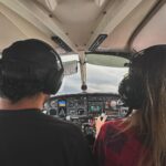 Carolina Gaitán Instagram - En el #diadelpiloto se vuela! Feliz día pilotos de mi vida: Mi Papá 👨🏻‍✈️ Mi Mamá🧑🏻‍✈️ Mi Hermano 😇 Mi 🖤! #happypilotsday 👨🏻‍✈️🧑‍✈️ y feliz día a todos los pilotos que me leen!!! Flying high