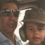 Carolina Gaitán Instagram - En el #diadelpiloto se vuela! Feliz día pilotos de mi vida: Mi Papá 👨🏻‍✈️ Mi Mamá🧑🏻‍✈️ Mi Hermano 😇 Mi 🖤! #happypilotsday 👨🏻‍✈️🧑‍✈️ y feliz día a todos los pilotos que me leen!!! Flying high