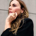Carolina Gaitán Instagram - En qué andan hoy?🖤⚡️🖤 @tousjewelry