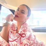 Carolina Gaitán Instagram - Happy Halloween ❤️❤️ Lo que más amo de este día es que todos se convierten en lo que les da la gana de ser. Seamos siempre eso, libres y llenos de ganas! Besotes rojos vuelan!
