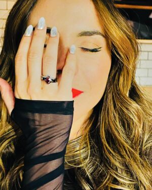 Carolina Gaitán Instagram - Un hilo rojo invisible conecta a aquellos que están destinados a encontrarse, sin importar tiempo, lugar o circunstancias. El hilo se puede estirar o contraer, pero nunca podrá romperse. Dije SÍ! ❣️💍

An invisible red thread connects those who are destined to meet, regardless of time, place,
Or cirumstance. The thread may
stretch or tangle, but will
never break. I said YES!❣️💍