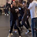Carolina Gaitán Instagram - Así se ensaya Brunito con todo este mega parche! No se pierdan el resultado final en @disneyplus #encantoatthebowl ☀️⛈️🥰 This is how "Brunito" 's rehearsal looks like with all this ultra team! Do not miss the final result on @disneyplusla #encantoatthebowl ☀️⛈️🥰🤫 #wedonttalkaboutbruno 🤫 MORE VIDEOS ON MY STORIES ;) MAS VIDEÍTOS random EN MIS HISTORIAS ;) Los Angeles, California
