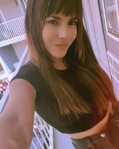 Carolina Gaitán Instagram - L.A Vibes!!! Rodando y rodando 🎬 Ya casito en recta final y se viene disco ay Dioh mío!!! 🎙️Los leo siempre! Besos vuelan!!! 👄 Los Angeles, California