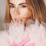 Carolina Gaitán Instagram - Con tanto por crear para qué copiar? 🧠🧠With so much to create, why copy?⚡️ #creatyourworld ⚡️ DREAM TEAM🌈 📸: @delvecchio21 MUAH: @malejocangrejo STYLING: @iviramirezstylist Colombia