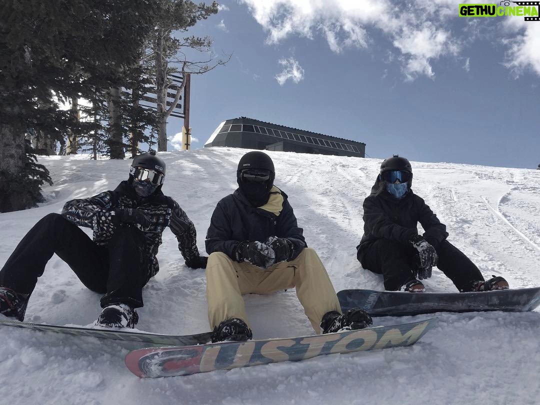 Chandler Riggs Instagram - take me back gray Keystone Resort