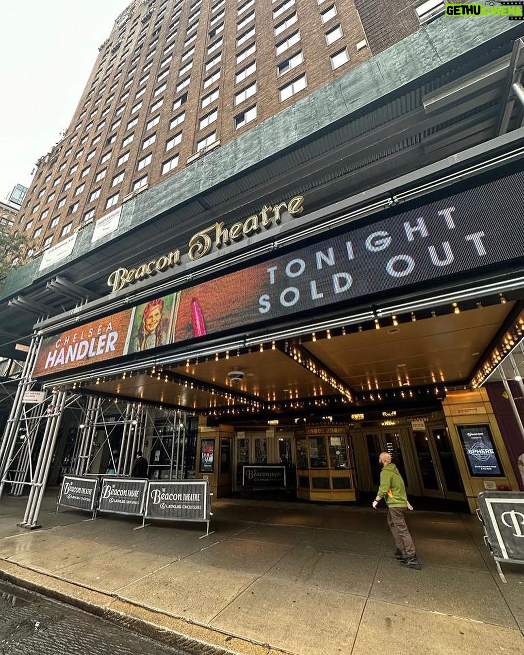 Chelsea Handler Instagram - It feels good to be back on the road! Thank you to the Beacon for two sold out shows! See you in DC this weekend. Both shows sold out. See you Saturday night oct 7, Durham, North Carolina. There are still a few tickets available. Link in bio.