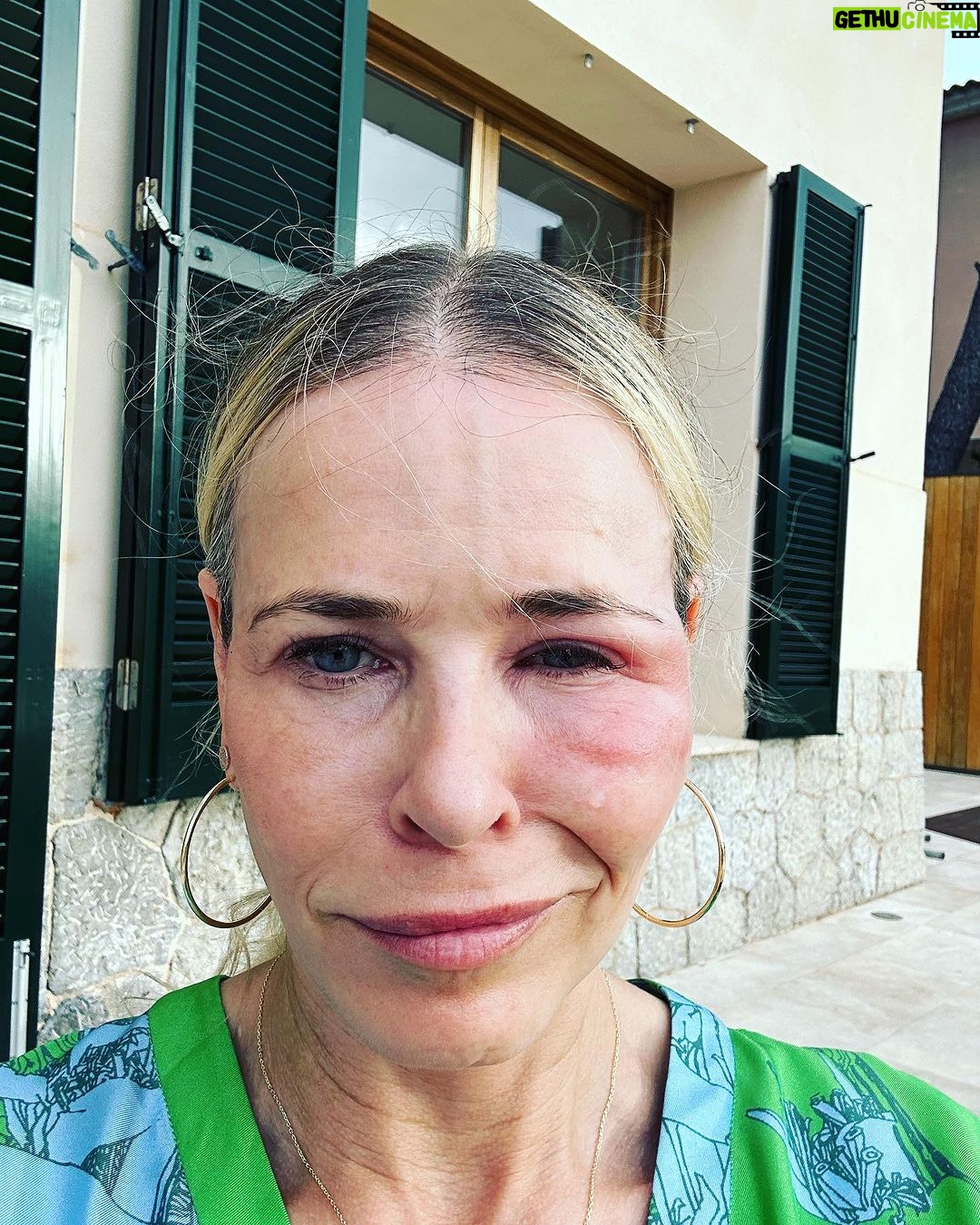 Chelsea Handler Instagram - Just out here minding my own business waiting for someone to come and pluck me. Mallorca