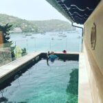 Chelsea Handler Instagram - Just out here minding my own business waiting for someone to come and pluck me. Mallorca