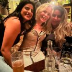 Chelsea Handler Instagram - How the night started and how it slowly slipped away from me. 📷: @alekkeshishian London, United Kingdom