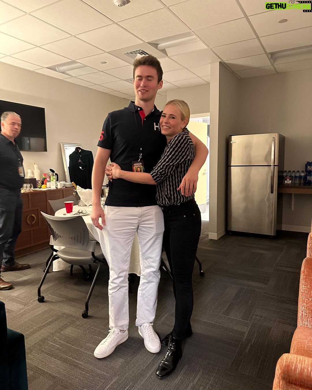 Chelsea Handler Instagram - My week in review, From headlining Red rocks, to the Catskills, Bangor, ME, and CONN! And, look how tall my nephews are. Thanks to everyone who bought tickets and for giving me such a great life! See you this weekend, Graceland! Link in bio for tickets ⬆️