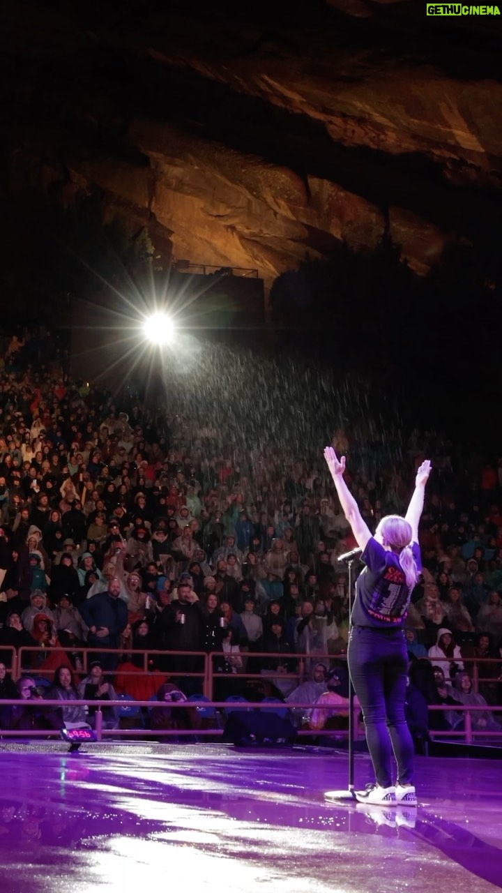 Chelsea Handler Instagram - I got to be the first female comedian to headline Red Rocks and I got to do it in the pouring rain! Shout out to all the Coloradans that waited in the rain for hours and to one of the most unforgettable nights of my life. It was electrifying and I’m I’m glad no one got electrocuted. Red Rocks, you rock. Thank you to the crowd. You made my year! And a very Happy Mother’s Day to all of you who are hustling out there guiding little people through their lives. ❤️ Come see me on tour. New shows added! Link in bio⬆️