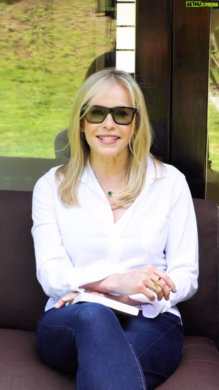 Chelsea Handler Instagram - Giving off Richard Belzer vibes.