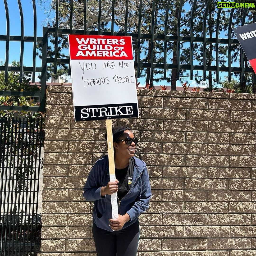 Chelsea Handler Instagram - I stand with the writers of the @writersguildwest & @wgaeast and support the strike! Head to WGAcontract2023.org to see how you can help!