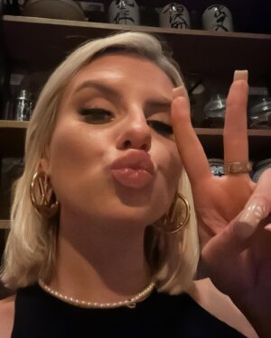Chloe Burrows Instagram - Sunday Sydney selfies x