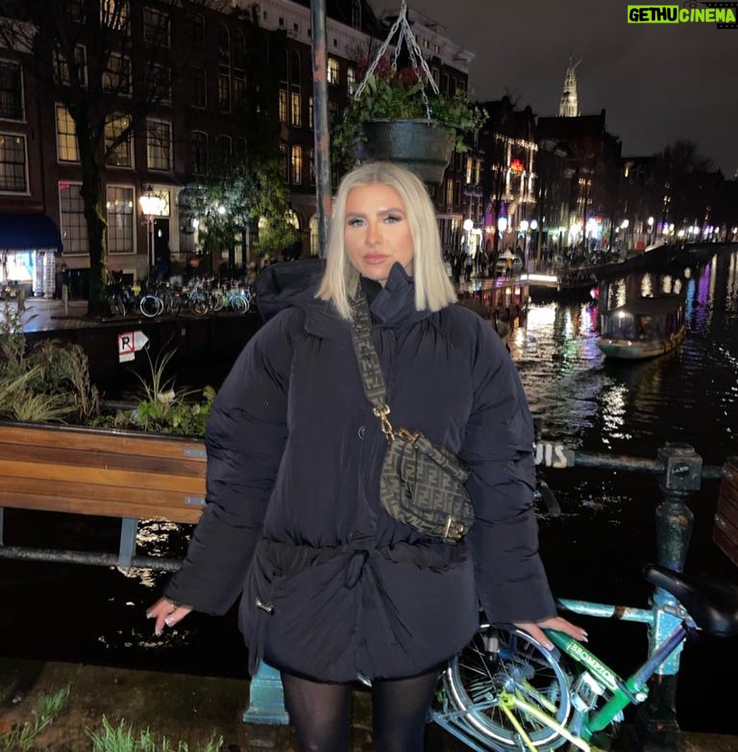 Chloe Burrows Instagram - My fav trip yet with an actual bunch of idiots 💖 Amsterdam