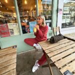 Chloe Burrows Instagram – A day in the lifeee in @pinksodasport 
Guys I miss the bob 😭 shall we bring it back x 

@jdwomen AD Brick Lane