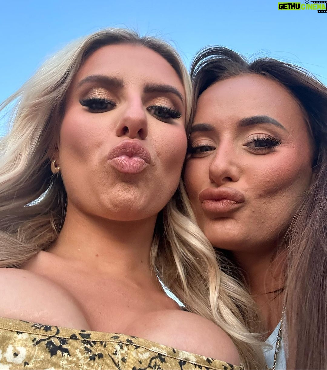 Chloe Burrows Instagram - I miss holidaiiiii xxxxx where to next!! Ibiza, Spain