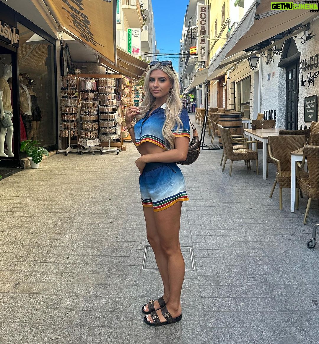 Chloe Burrows Instagram - This might be my fav outfit ever :)))) Ibiza, Spain
