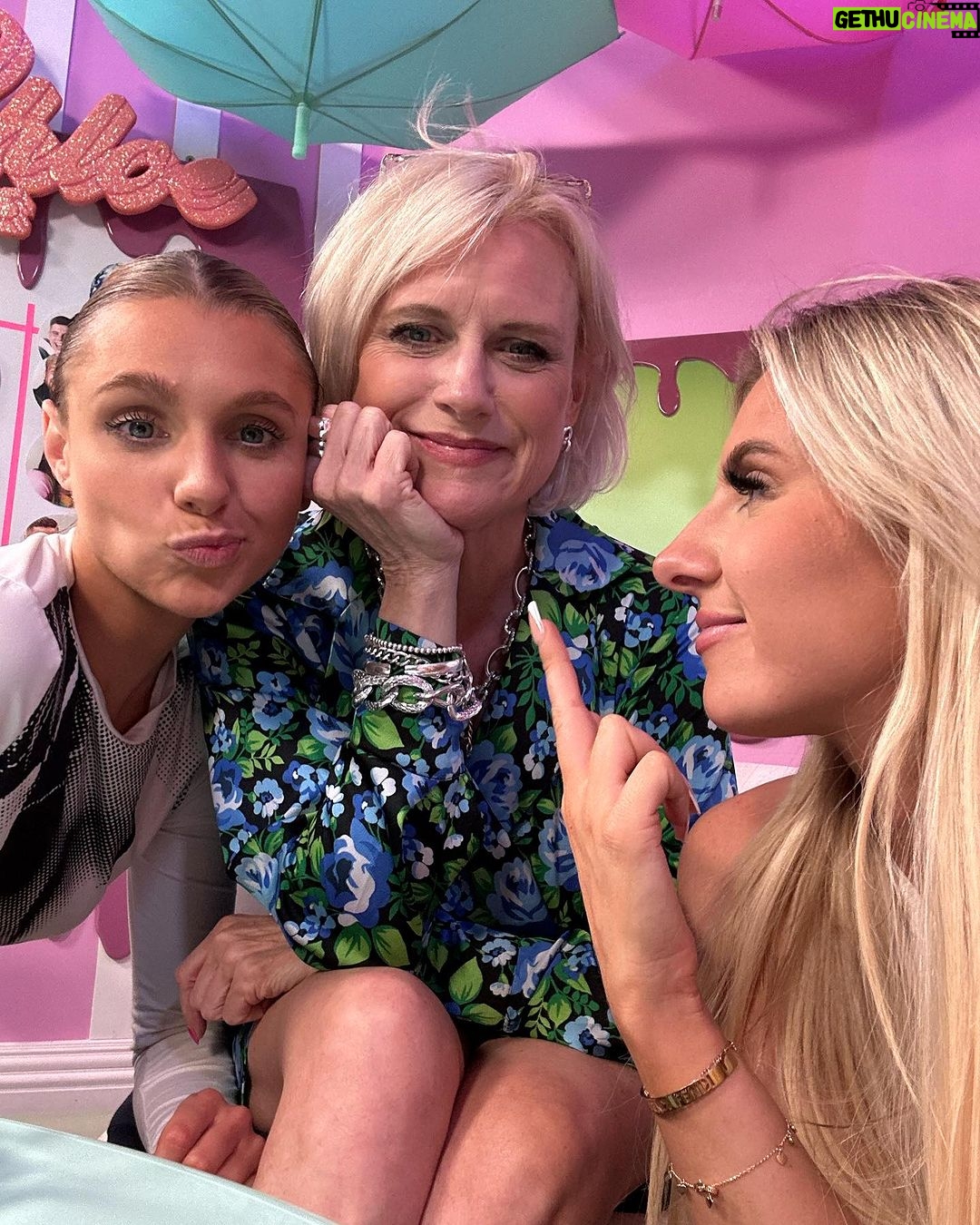 Chloe Burrows Instagram - FINALLY HAD MY MUM AND SIS ON THE POD!!!!!!! @bridieburrows Link in bio for my fav ep ever 😠🥰