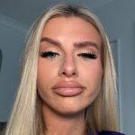 Chloe Burrows Instagram – GUESSSS WHO IS FEELIN THEMSELVES TODAY!! 👋👋👋 Make-up