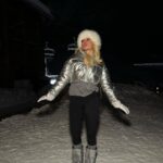 Chloe Burrows Instagram - Best time skiing ever… worth the burnt face x Val Thorens