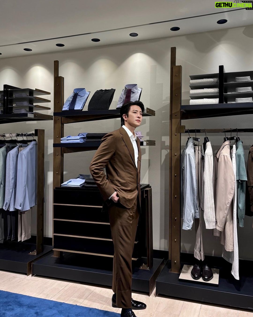 Choi Young-jae Instagram - #Brioni @brioni_official 😁