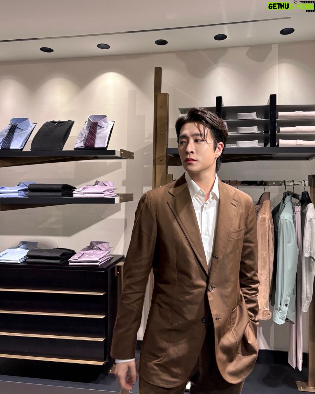 Choi Young-jae Instagram - #Brioni @brioni_official 😁