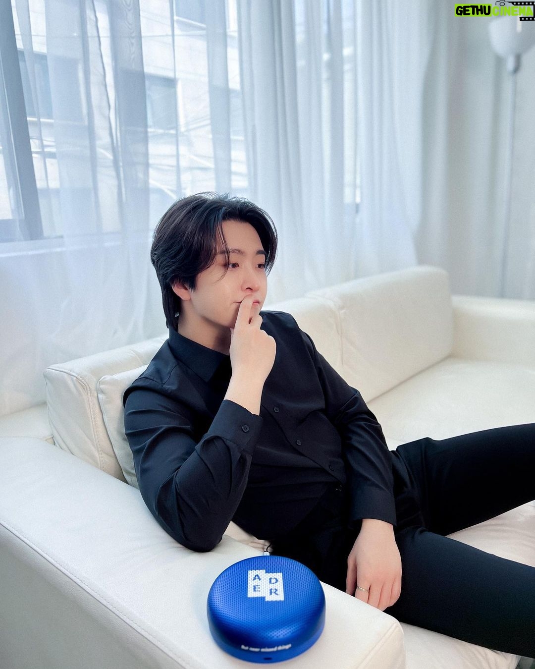 Choi Young-jae Instagram - @bangolufsenkorea #광고 #BeosoundA1 #BangOlufsen #ADERERROR #뱅앤올룹슨