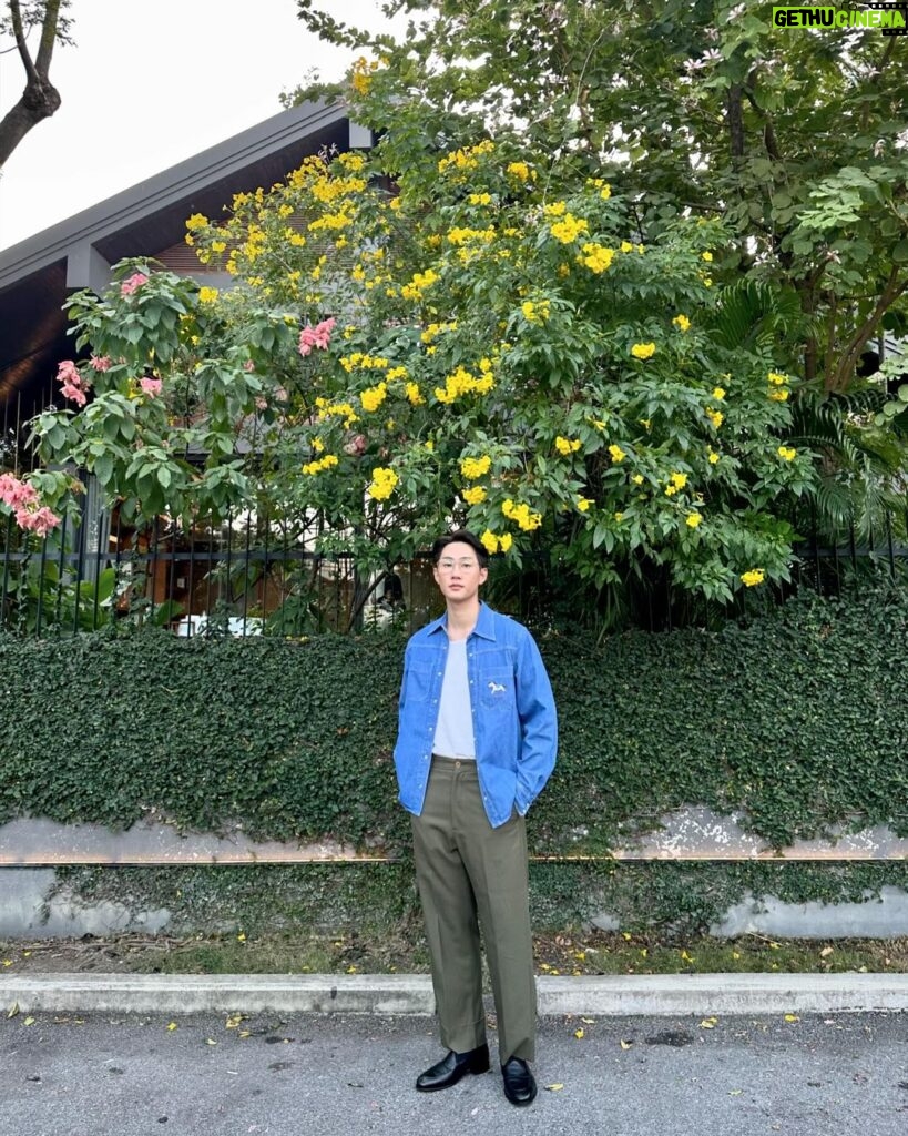 Chonlathorn Kongyingyong﻿ Instagram - 🌿🥱