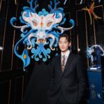 Chonlathorn Kongyingyong﻿ Instagram – Privileged to be part of the JW Blue Label event🐲🟦 – a stunning setting, with a captivating atmosphere in the Depth of Blue room. I had the pleasure of savoring the JW Blue Label Limited Edition, a remarkable collaboration with James Jean. Celebrating Chinese New Year in an unprecedented fashion, this exclusive experience in the room lasts until Feb 28th.

#JWBlueLabel #DepthofBlueBKK
#DrinkResponsibly Park Hyatt Bangkok