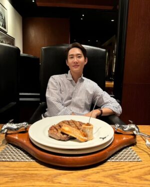 Chonlathorn Kongyingyong﻿ Instagram - รูปสุดท้าย🤨