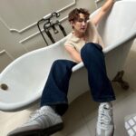 Chonlathorn Kongyingyong﻿ Instagram - ไหนน้ำ🚿🚿🚿