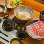 Chonlathorn Kongyingyong﻿ Instagram – Shabu Nashi🍲
•
ชาบูสไตล์คันไซ ที่ใช้เนื้อ Kuroge wakyu หรือวัวญี่ปุ่นขนดำ ทำให้กลิ่นที่แทรกอยู่ในมันของเนื้อนั้นตีเข้าจมูกในแต่ละคำยอมรับเลยว่าเนื้อร้านนี้คือที่สุดตั้งแต่กินมาในกรุงเทพ น้ำจิ้มงารสชาติกำลังพอดีไม่หวานจนกลบรสเนื้อ พอนซึไม่เปรี้ยวเล็กน้อยชูรสชาติเนื้อเพิ่มเข้าไปอีก ของหวานเป็น granita มะม่วงกลับลิ้นจี่ล้างปาก🥭