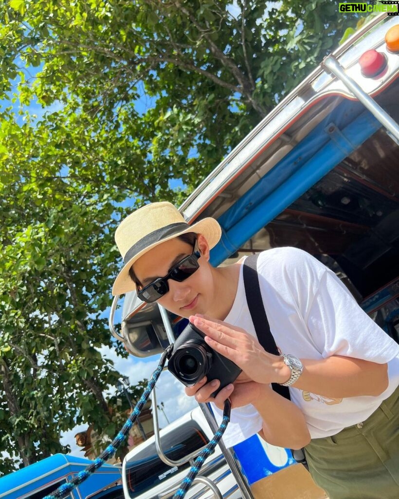 Chonlathorn Kongyingyong﻿ Instagram - Let’s goo สามเหลี่ยมทองคำ🔺️ @Leicastorethailand #LeicaThailand #LeicaCamera @anantara_goldentriangle #AnantaraGoldenTriangle @flyairasia.th #AirAsiaTravels