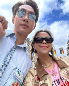 Chonlathorn Kongyingyong﻿ Instagram - Happy Birthday, let’s travel the world together 🌏❤️