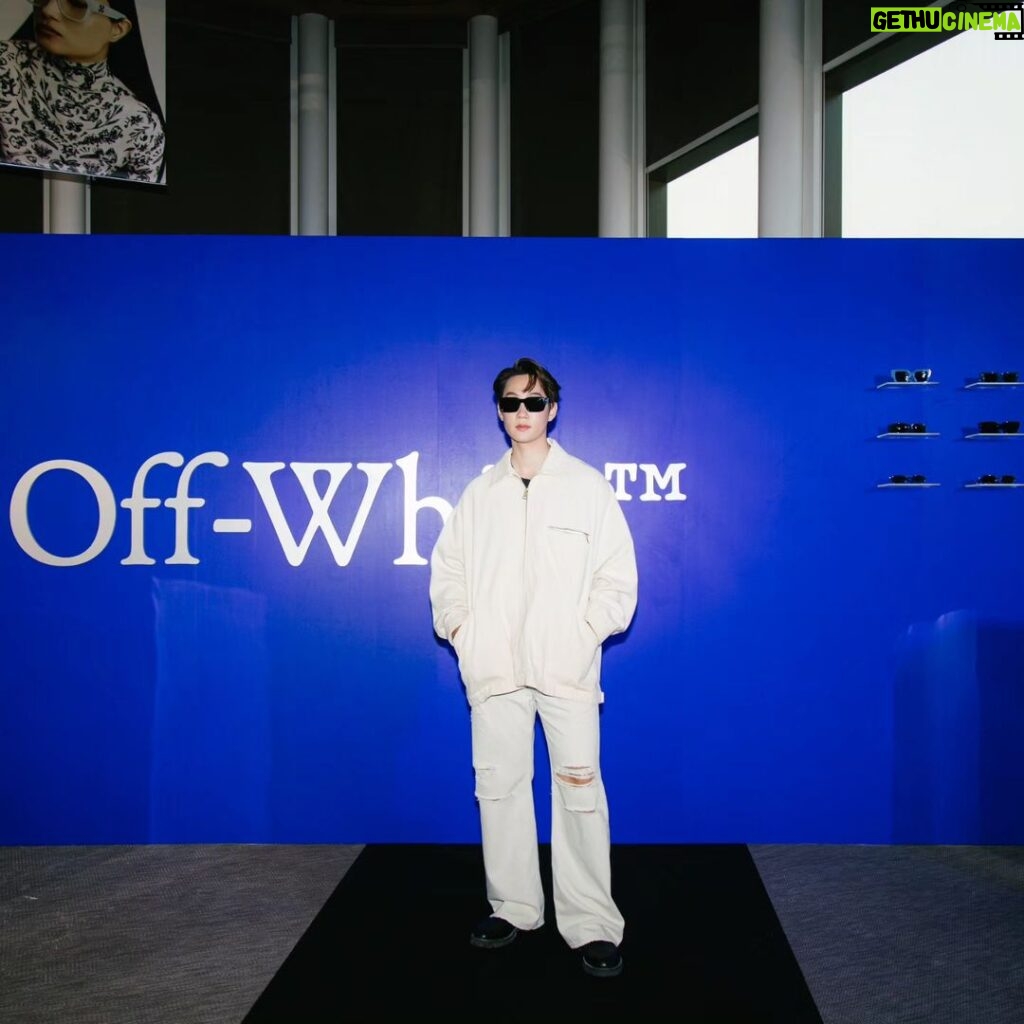 Chonlathorn Kongyingyong﻿ Instagram - Stunner shades❕️ #OffWhite #Offwhiteeyewear