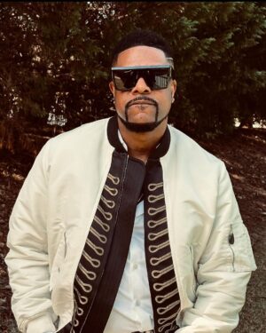 Chris Tucker Instagram - YOU KNOW I’M BAD!! Come see me tonight in Atlanta GA, at the FOX Theatre!! Click on the link for tickets  https://www.foxtheatre.org/events/detail/christucker2024