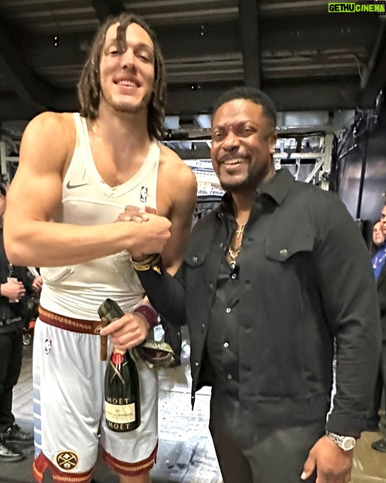 Chris Tucker Instagram - CONGRATULATIONS to the Denver Nuggets for winning the NBA Championship!!!. Itβs was Great meeting Aaron Gordon, & Bruce Brown last night after the game!.!!!ππβΉπΌβΉπ½ββοΈ