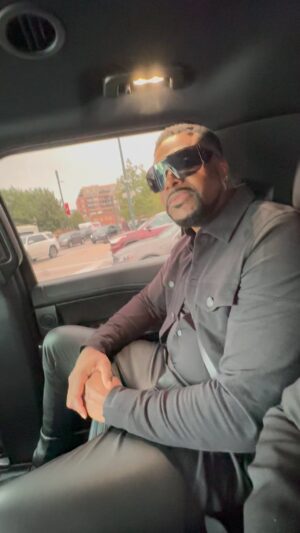 Chris Tucker Instagram - Out here in Denver for the game baby … LET’S GOOO!!!