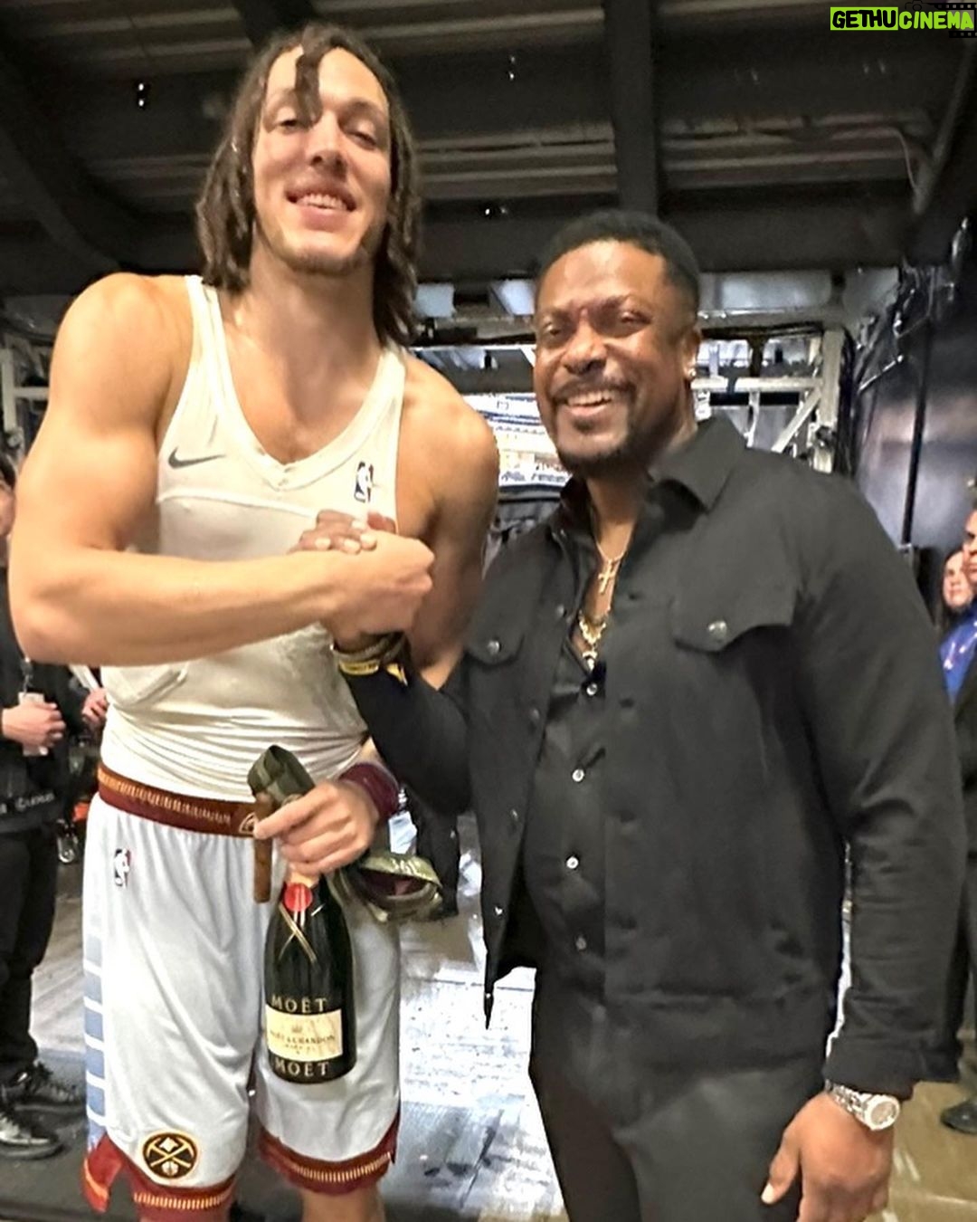 Chris Tucker Instagram - CONGRATULATIONS to the Denver Nuggets for winning the NBA Championship!!!. Itβs was Great meeting Aaron Gordon, & Bruce Brown last night after the game!.!!!ππβΉπΌβΉπ½ββοΈ