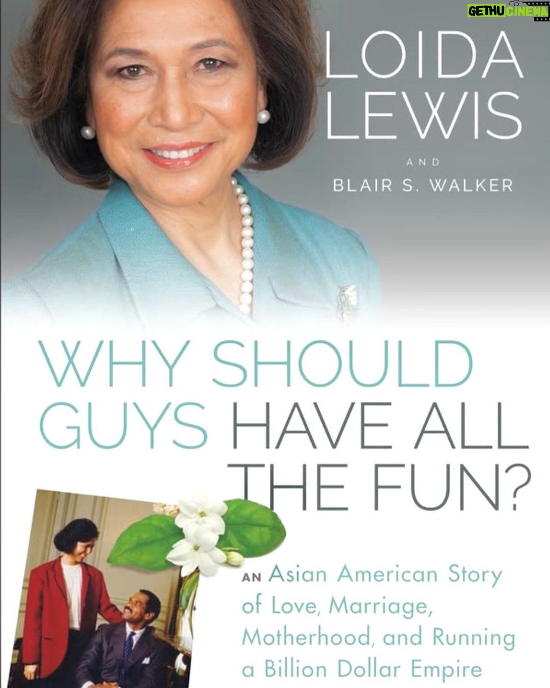 Chris Tucker Instagram - Had a great time at Mrs. Loida Lewis’ Q&A session and book signing. Get her book, “Why Should Guys Have All the Fun,” @loidanlewis and read it. I know you’ll be inspired.