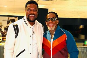Chris Tucker Instagram - Had a Great time at the, ‘Straight Jokes No Chaser’ show … staring Mike Epps, D. L. Hughley, D. C. Young Fly, Earthquake, Henry Welch & Cedric the Entertainer.