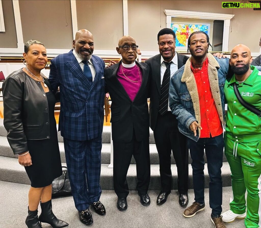 Chris Tucker Instagram - My Bishop J.E. Hogan Sr. with my buddies: DC Curry, D.C. Young Fly, and Willie Moore JR. at my church today.