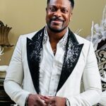 Chris Tucker Instagram - Happy New Year 2024! What God wants for us, is to Prosper in all things and be in Good Health just as our souls Prosper. 🙏🏾