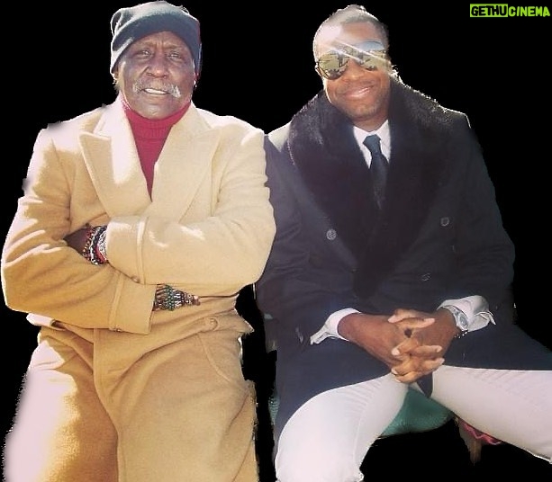 Chris Tucker Instagram - My prayers and love go out to the Roundtree family. Mr. Richard Roundtree, a Legendary Iconic actor, with his movies that changed Cinema forever. From SHAFT to ROOTS, Thank You for your gift you left to the world!.