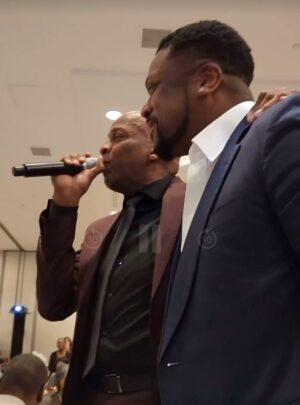 Chris Tucker Instagram - Singing with Faith Evans & Donnie McClurkin! We had fun at Judge Mablean ‘Honoring Unsung Fathers Awards and Scholarship Banquet,’ that I hosted.